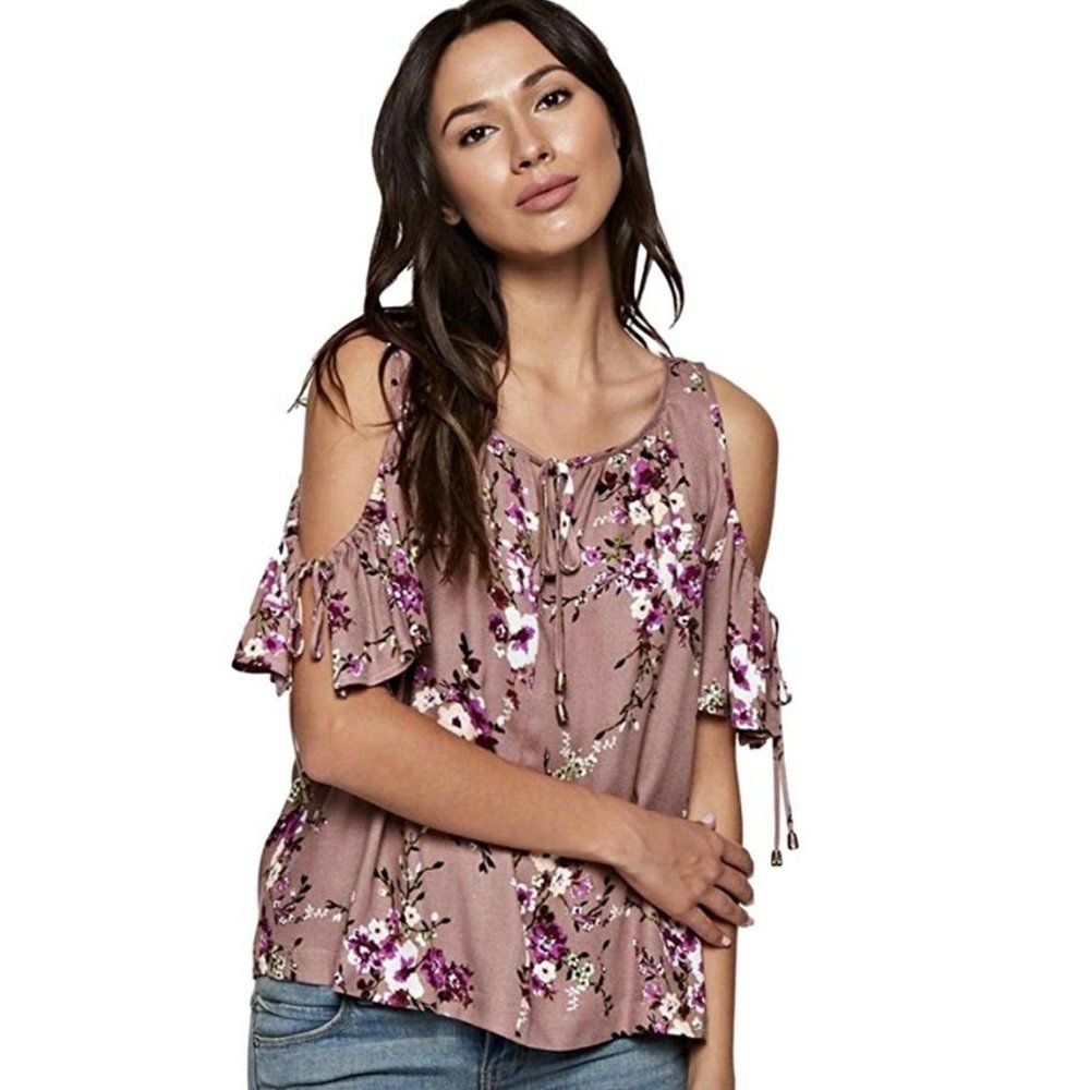 LOVE STITCH Floral Cold Shoulder Split Sleeve Top